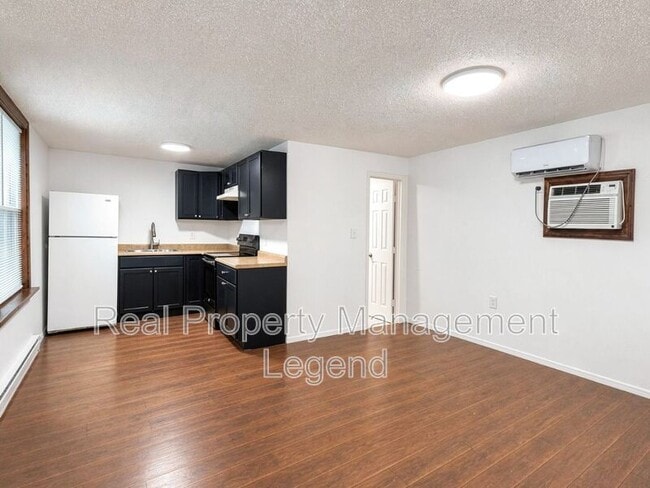 Photo - 933 Gillham Rd Unit Gillham Rd 935