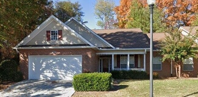 3BR/2BA Condo with Sunroom & 2-Car Garage - 3BR/2BA Condo with Sunroom & 2-Car Garage