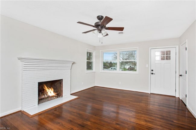 Photo - 5931 Sellger Dr