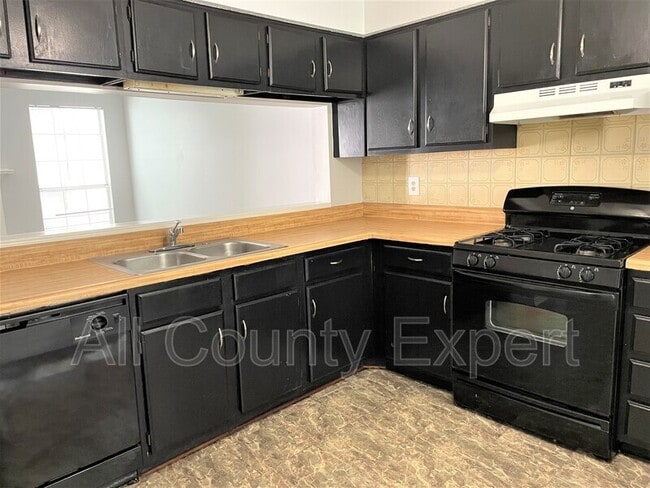 Photo - 3089 Revere Ct