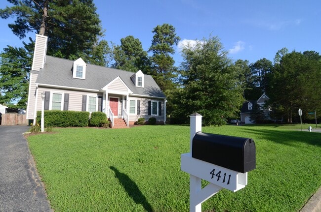 Photo - 4411 Fort Mchenry Pkwy House