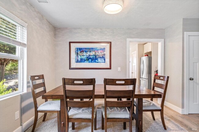 Photo - 1554 Laurel St