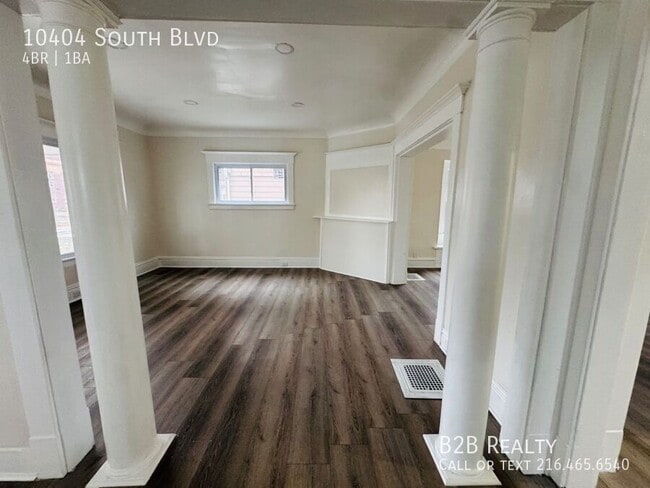 Photo - 10404 South Blvd