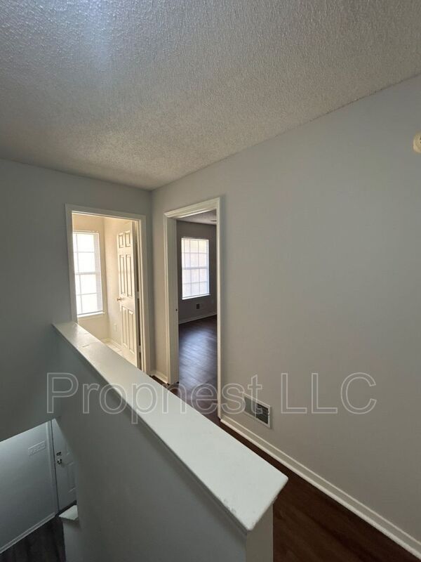 Photo - 801 Barrington Woods Cove