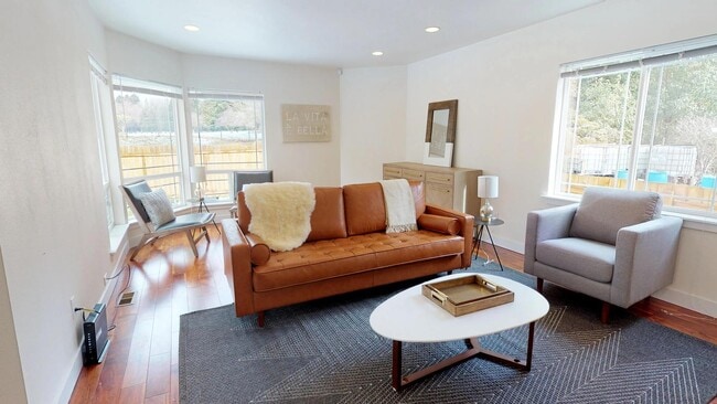 Photo - 4356 Cheasty Blvd S