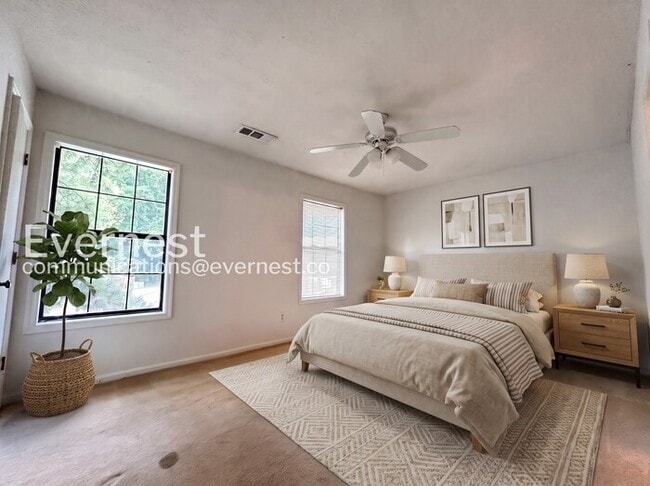 Photo - 2 Bed/2.5 Bath Townhome with Fenced Yard / Pet-Friendly / Available Now!