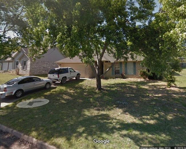 Photo - 2206 Aspen Ter