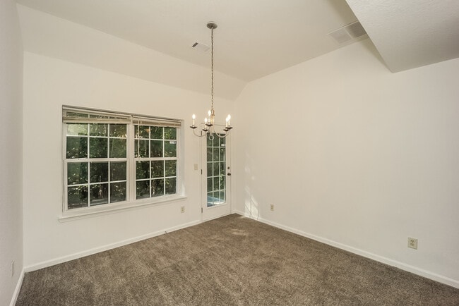 Photo - 4806 Enclave Dr