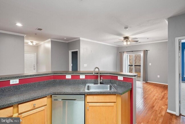 Building Photo - 13363 Connor Dr Unit 13363G