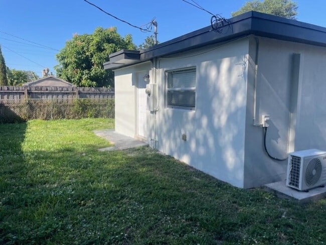 Photo - 1724 NE 176th St