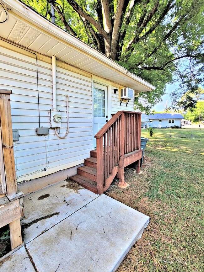 4321 Arlington Ct NW Unidad B