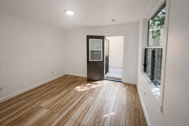 Photo - 202 Bicknell Ave Unit 8