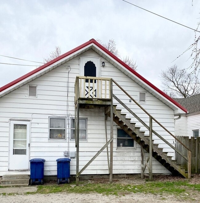 Photo - 317 East Washington St