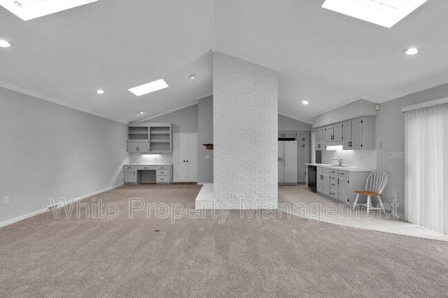 Photo - 1116 Reverdy Ln