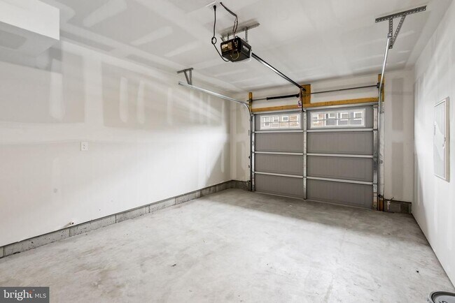 Photo - 105 Higher Rock Ct