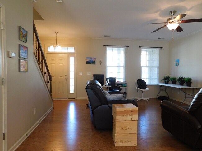 Photo - 1244 Assembly St