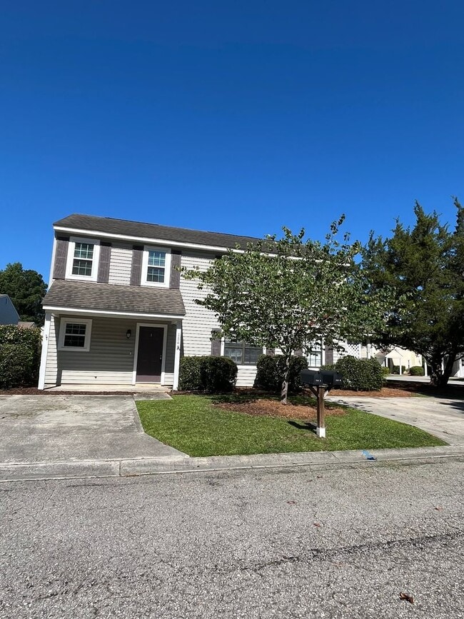 Building Photo - 154 Lullwater Dr Unit L154 - A