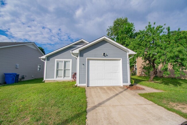 Building Photo - Coming Soon! 3 Bedroom 2 Bathroom
