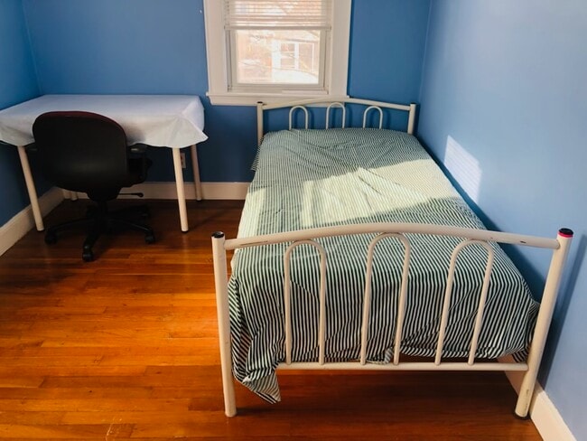 Building Photo - 53 Germain Ave Unit 2R