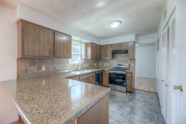 Photo - 25634 Chestnut Ln