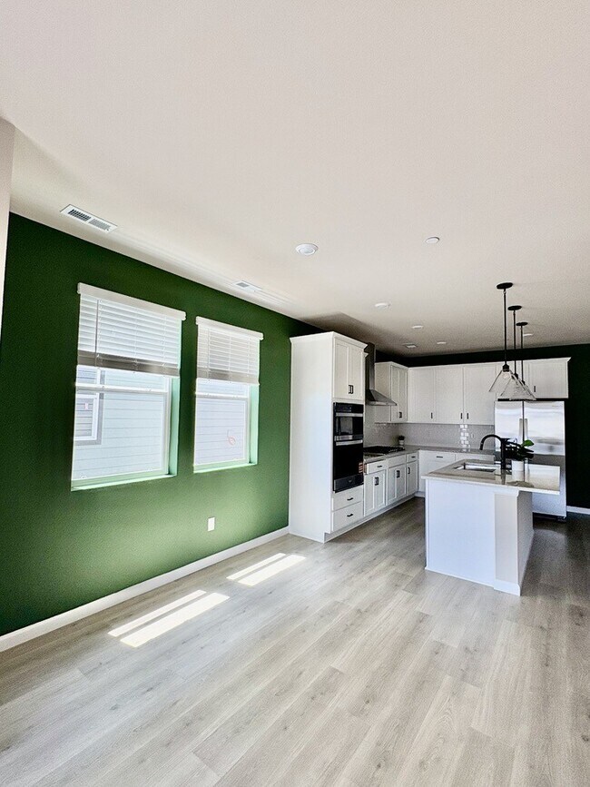 Photo - 978 Nettle Ln