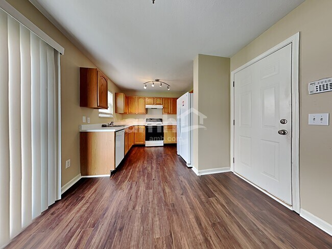 Photo - 6726 Aviva Way