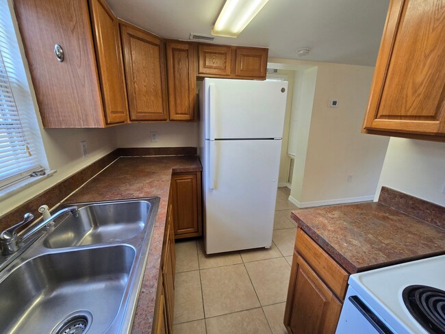 Photo - 1 Bedroom 1 Bath duplex