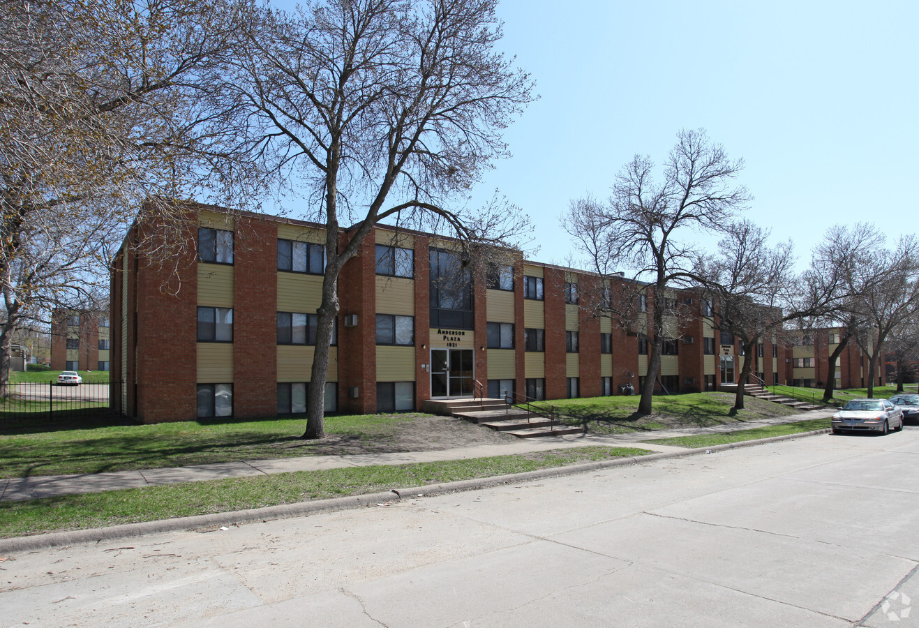 Anderson Plaza Apartments - Anderson Plaza Apartments