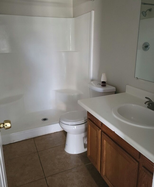 Photo - Clean 2 Bed 2 Bath Town home with private yard in Central Phoenix! Gated Community! Move-in Speci...