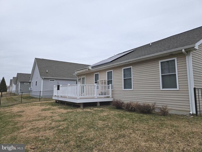 Building Photo - 5 Harcourt Dr