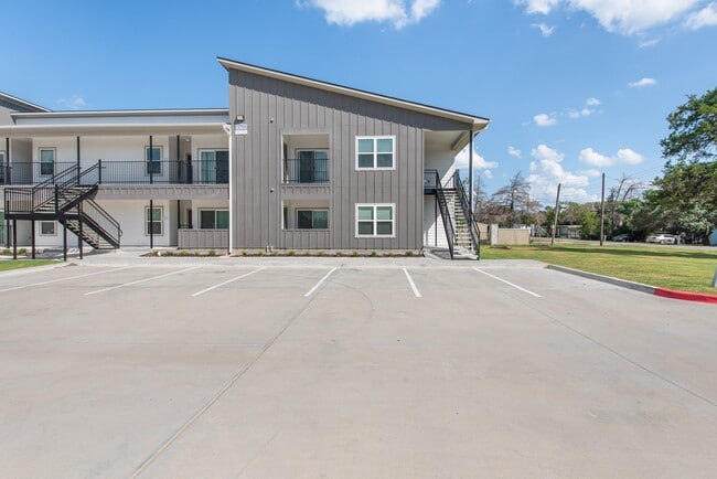 Photo - 1326 Prairie Dr