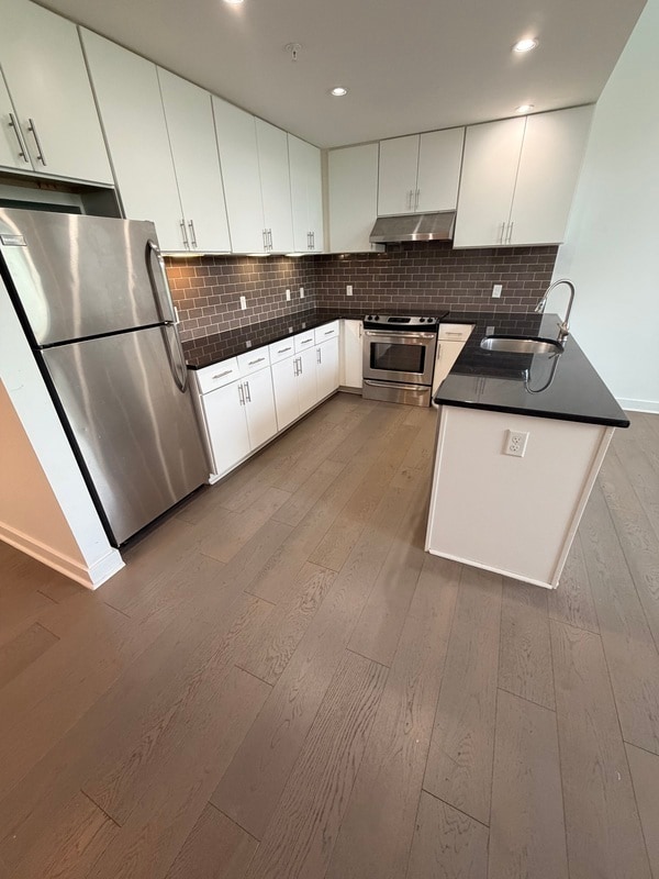 Photo - 327 N 24th St