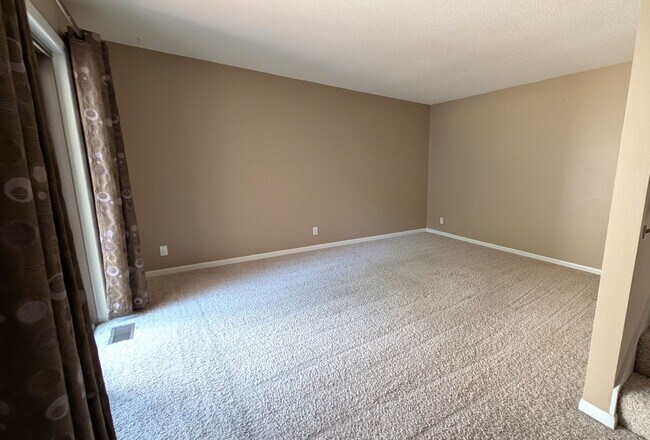 17554 Parkwood Dr