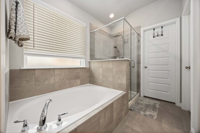 Photo - 6910 Lebec Dr