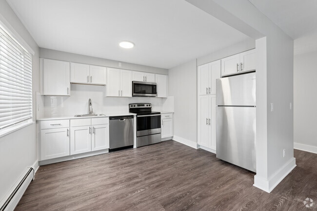2BR, 1BA - 900SF - Kitchen