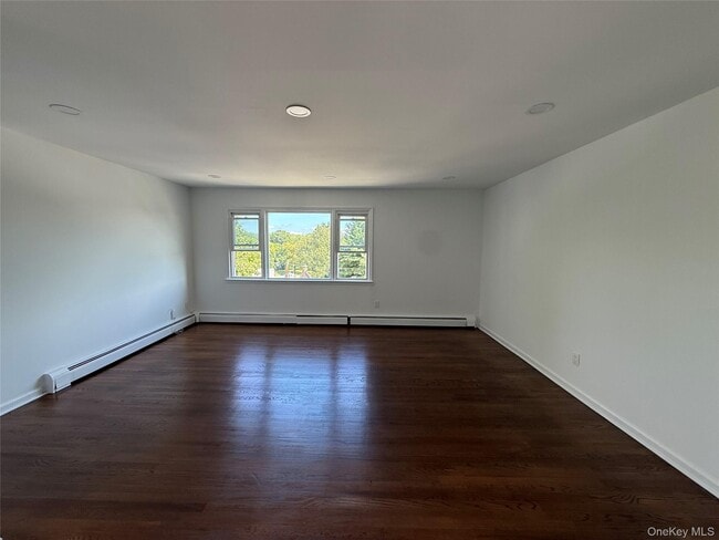 Photo - 85 Halley St Unit 3 (top)