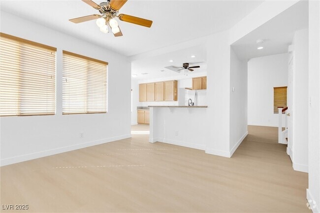 Building Photo - 1444 Country Hollow Dr Rental
