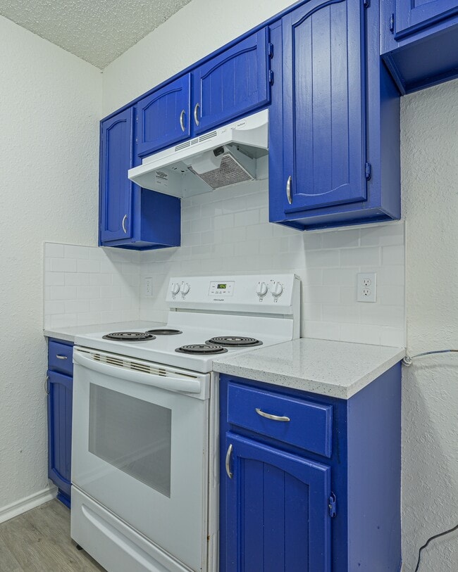 Photo - 10906 Penrith Ln