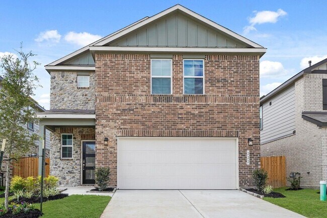 Building Photo - 222 Forest W St