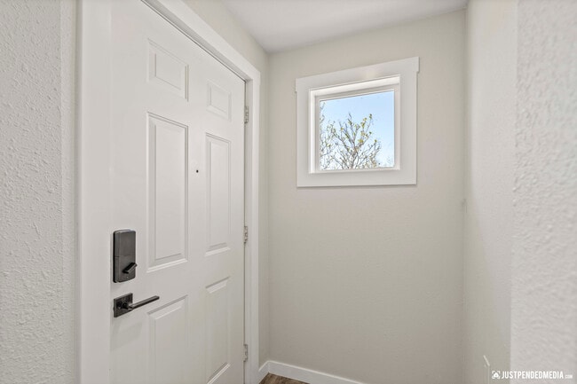 Photo - 1031 Juneau St Unidad 1031