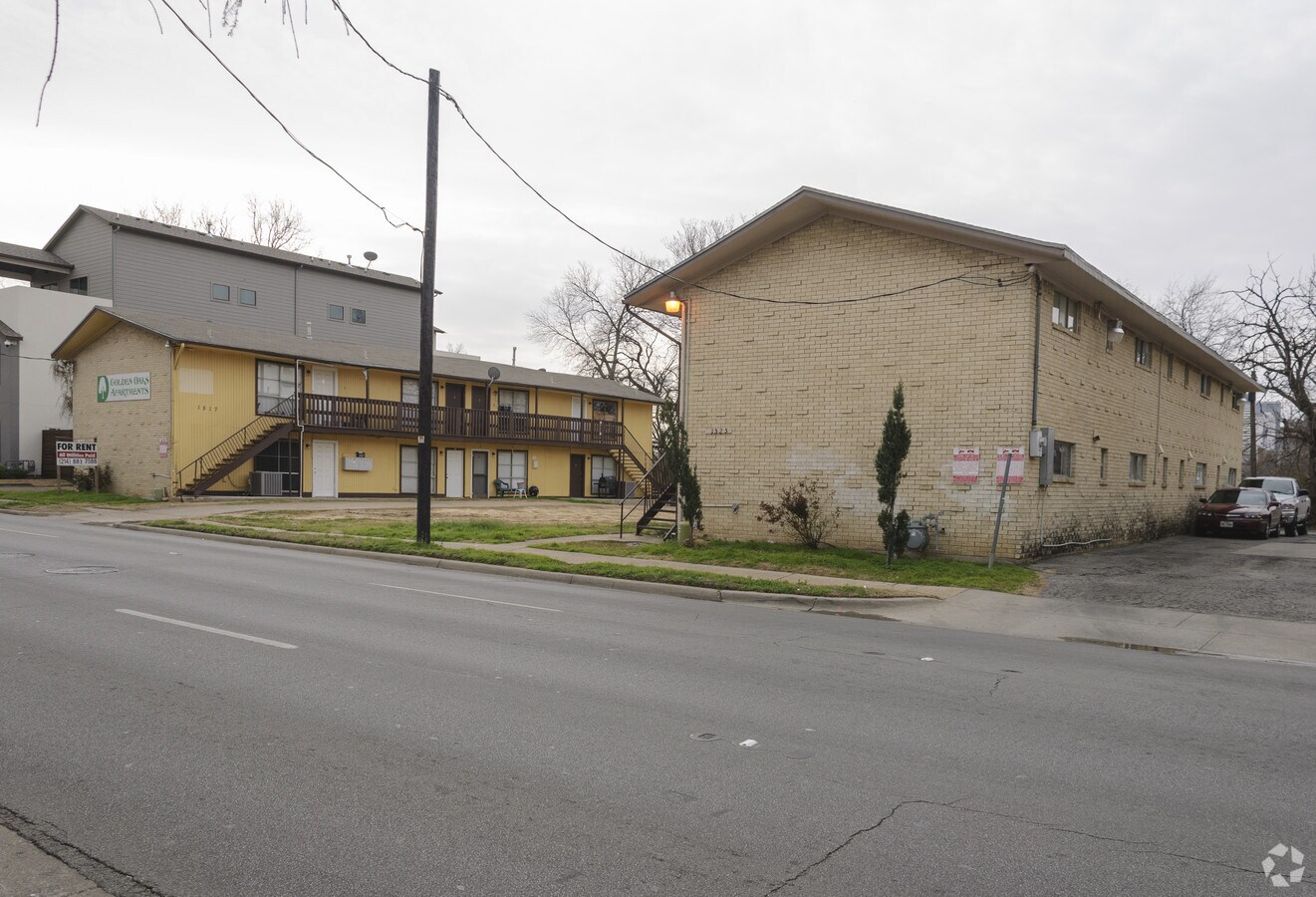 Photo - Golden Oaks Apartments