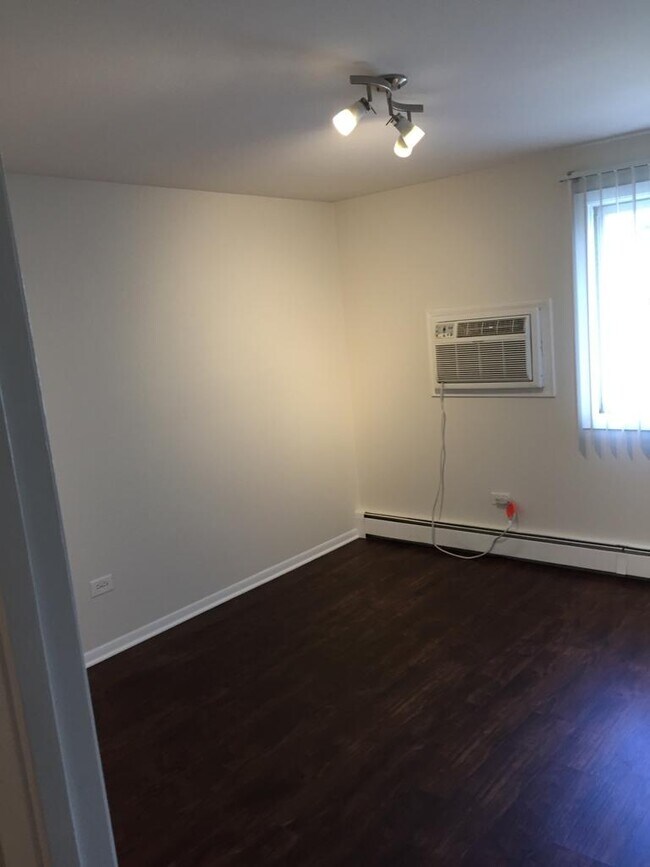 Bedroom - 1285 Washington St Unit #8