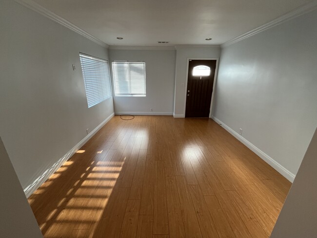 Photo - 3600 Roderick Rd Unit 1