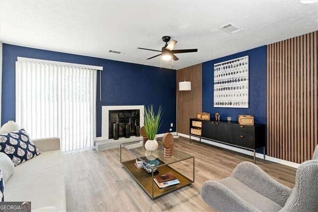 Photo - 1524 Springleaf Cir SE