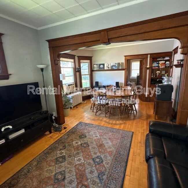 Photo - 1140 Dayton Ave