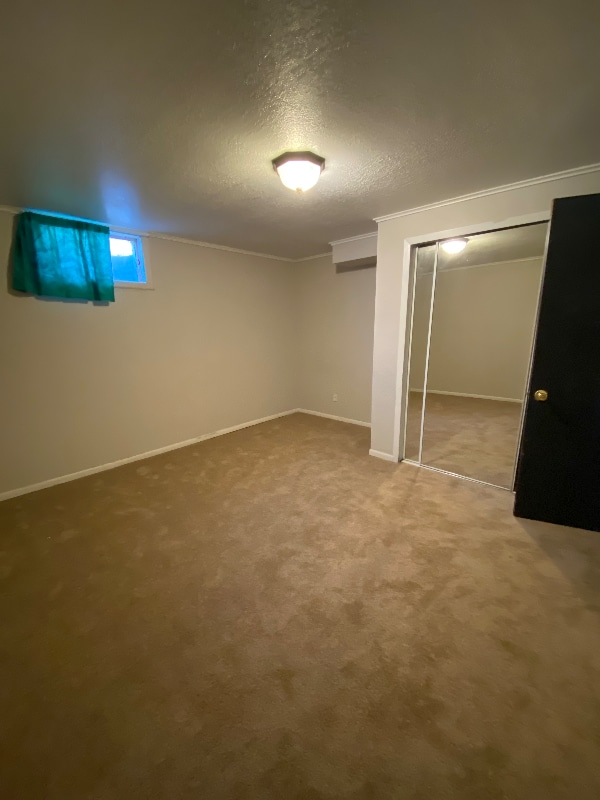 Building Photo - 620 S Oswego St Rental
