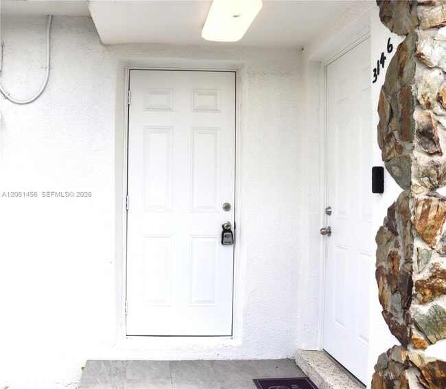 Building Photo - 3146 NW 29th St Unit 2