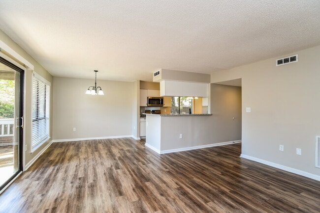 Photo - 7906 Greenside Ct