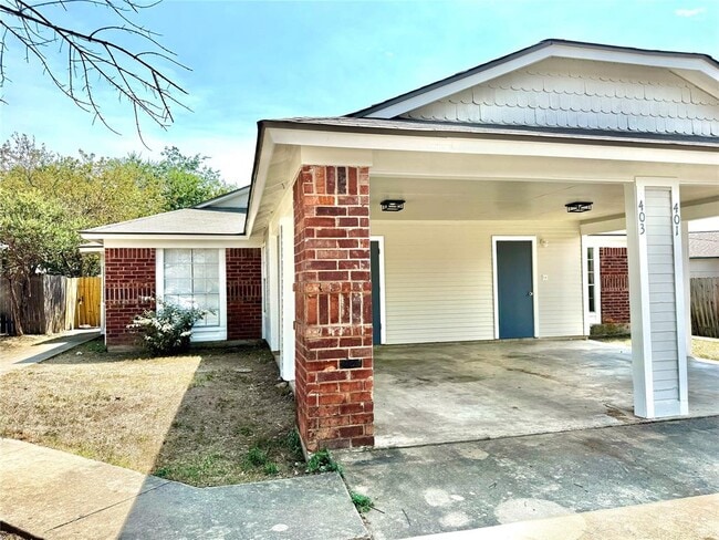 Building Photo - 403 Country Aire Dr