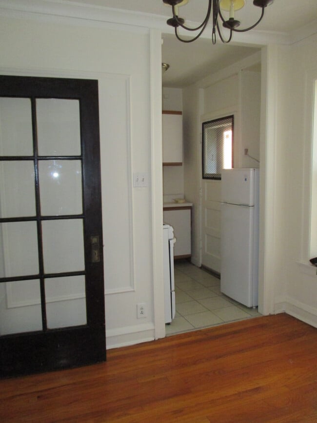 Photo - 921 W Oakdale Ave Unidad 1B